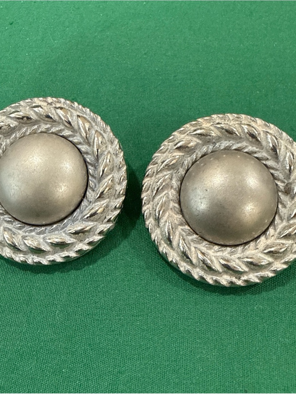 Silver Toned Round Swirl Edge Design Clip On Earrings. 108B